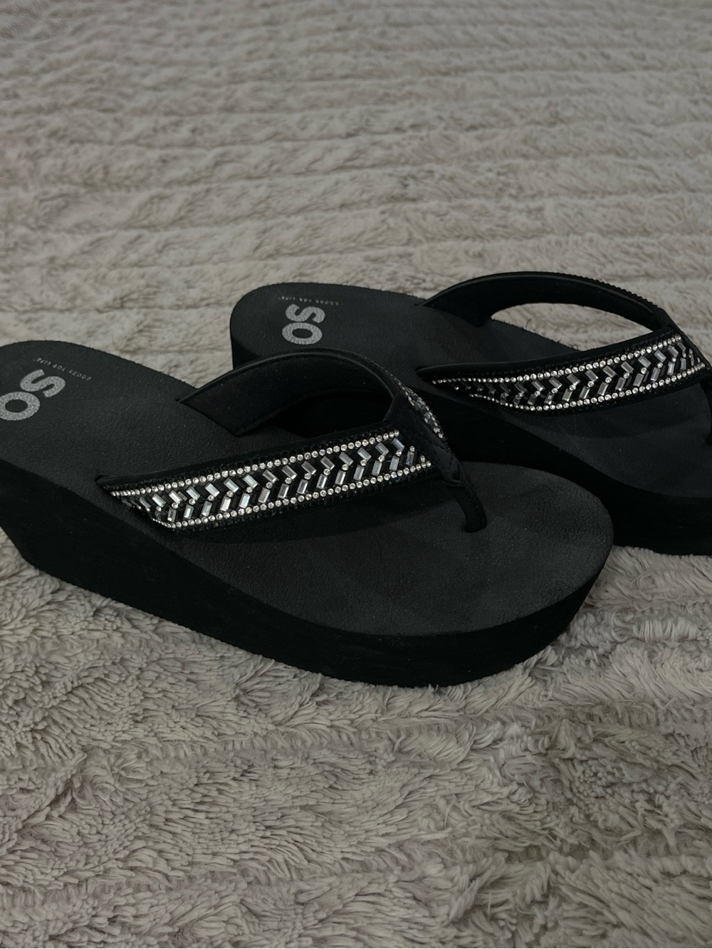 SO Black Wedge Sandals with Silver Bead Accent